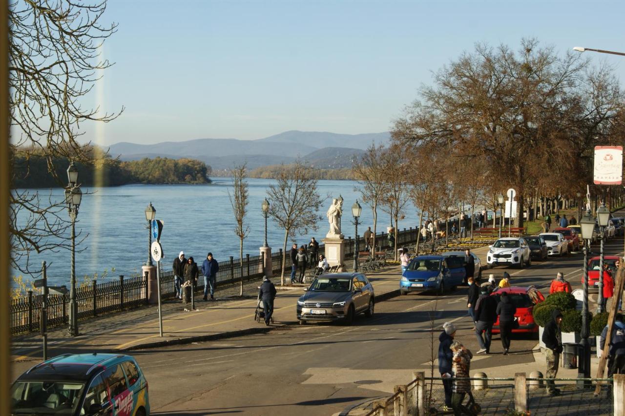 Bellevue Vendeghaz 2 Hotel Vác Екстериор снимка