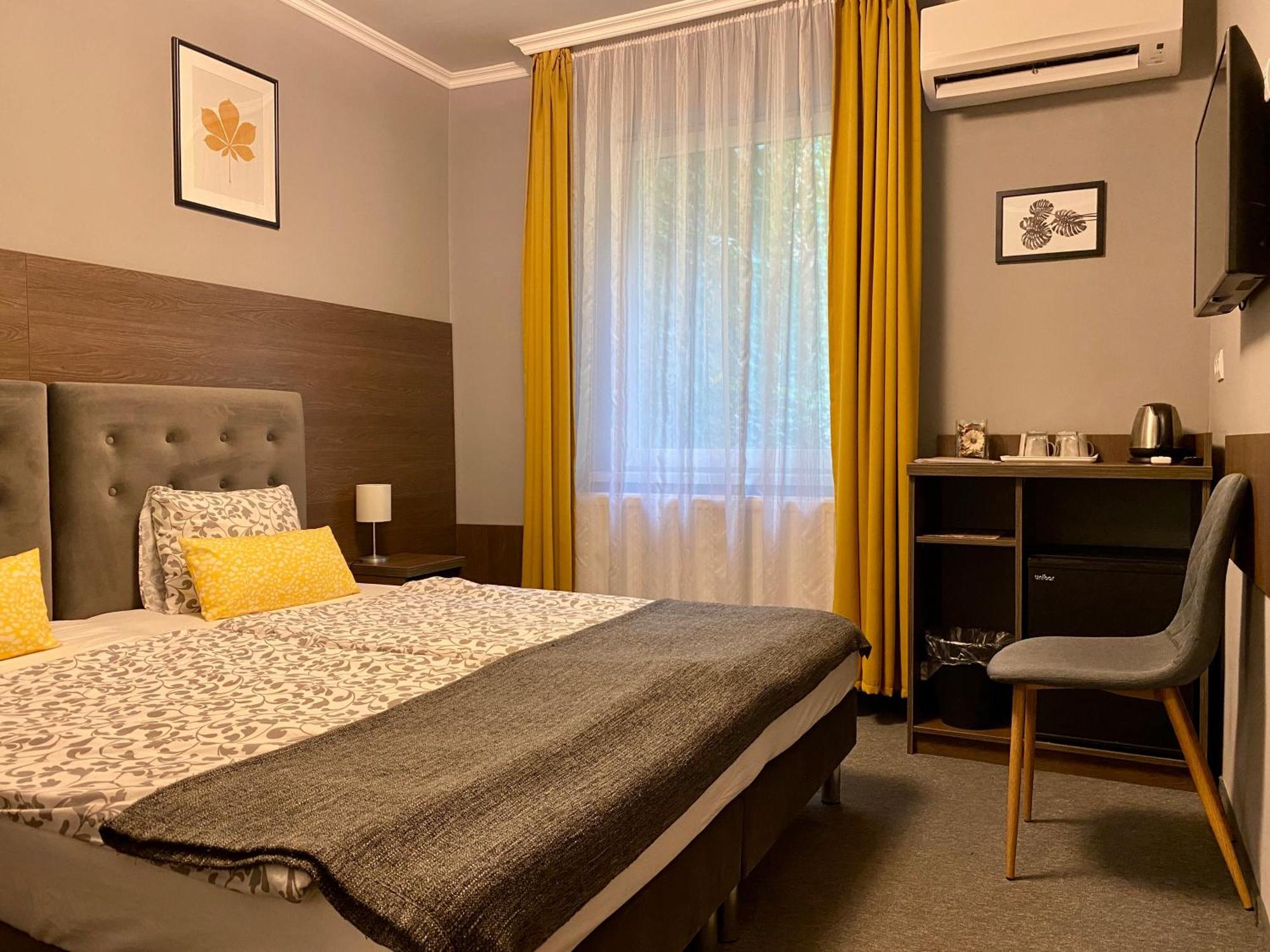 Bellevue Vendeghaz 2 Hotel Vác Екстериор снимка