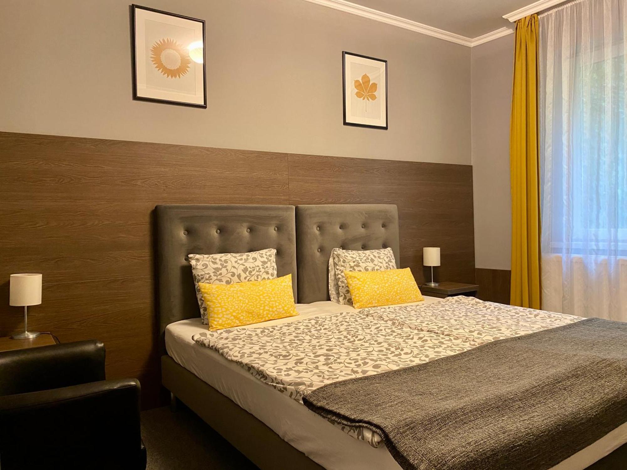 Bellevue Vendeghaz 2 Hotel Vác Екстериор снимка