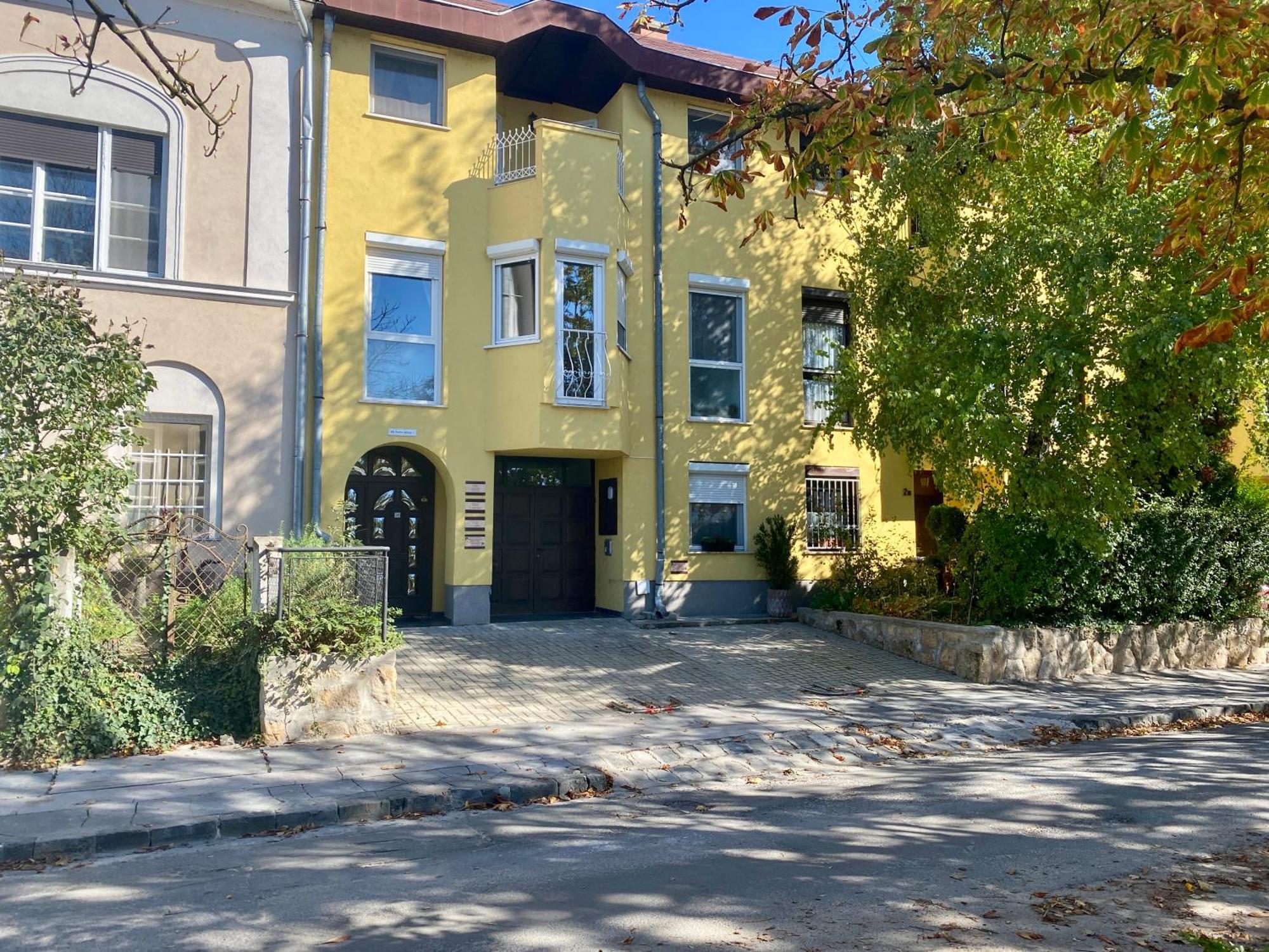 Bellevue Vendeghaz 2 Hotel Vác Екстериор снимка